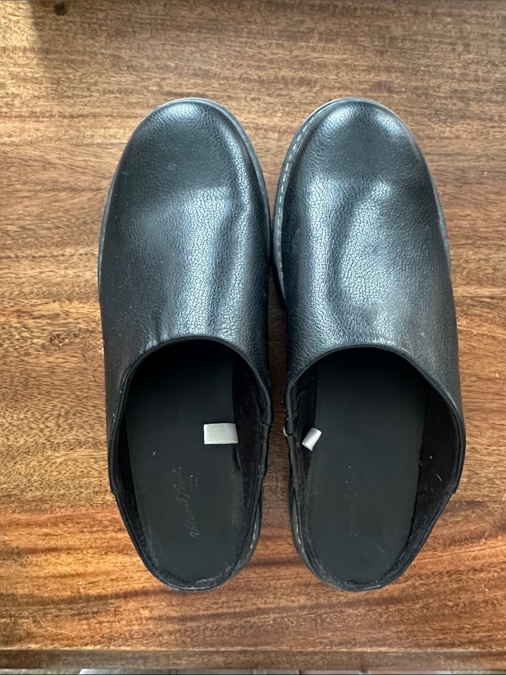 Universal Thread Black Slip-On Womens 10 Comfort Clogs